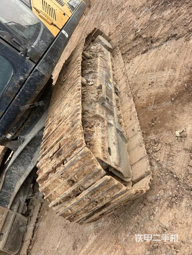 右側(cè)行走馬達(dá)蓋板（行走機(jī)構(gòu)）