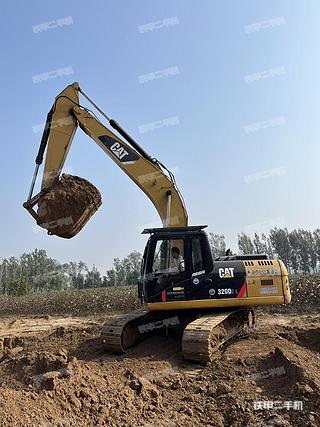 卡特彼勒320D2液压挖掘机