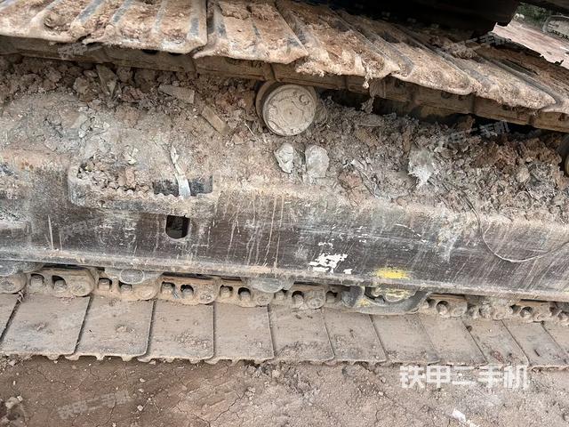 左側(cè)履帶整體?（行走機(jī)構(gòu)）