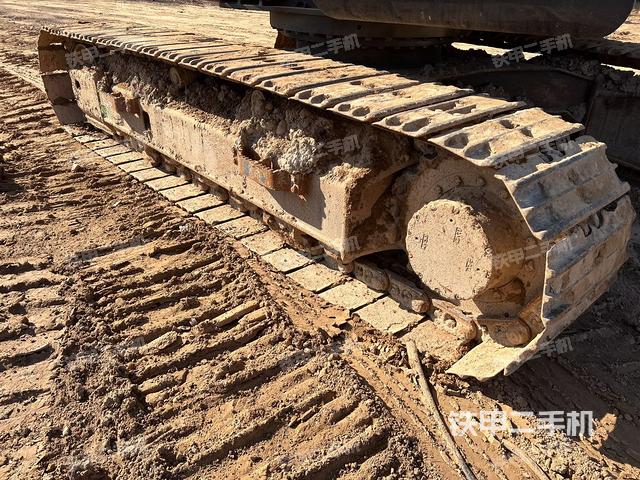 單側(cè)履帶整體（整機外觀）