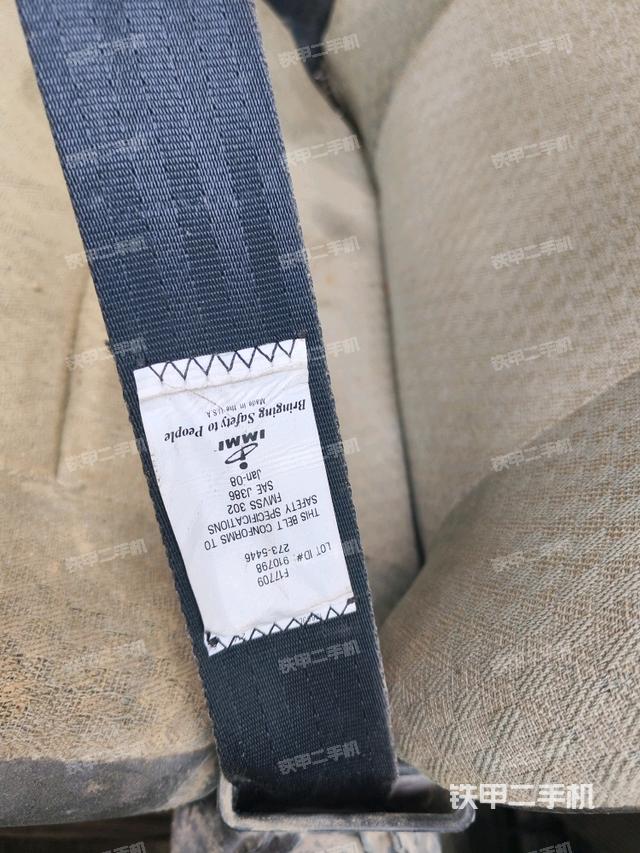 駕駛室左后45度（駕駛室部分）