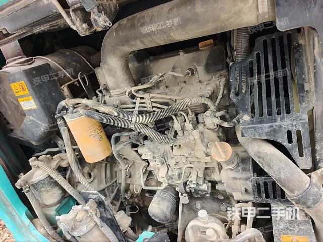 發(fā)動(dòng)機(jī)整體俯視（整機(jī)外觀）