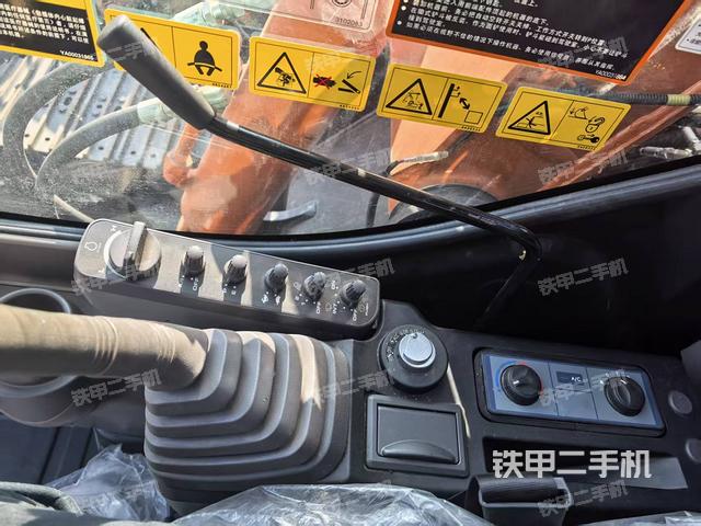 駕駛室整體（整機(jī)外觀）