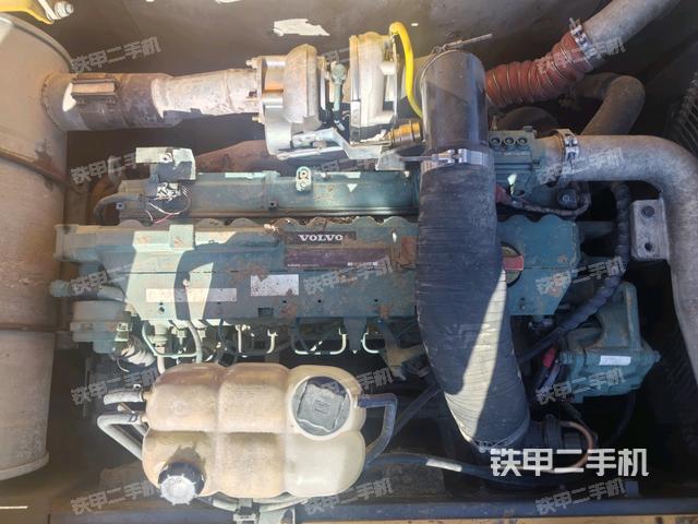 发动机整体俯视（整机外观）