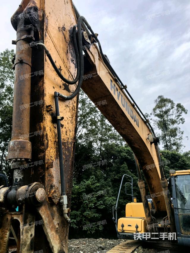 小臂整体左后（工作和回转装置）