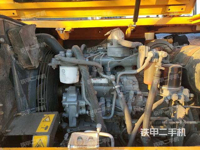 發(fā)動(dòng)機(jī)整體俯視（整機(jī)外觀）