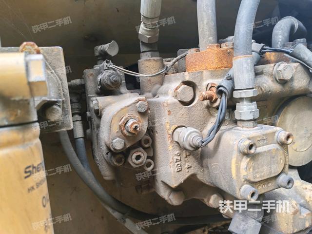 液壓泵斜45?左（大件艙室）