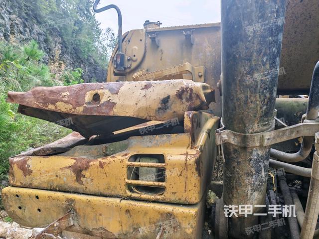 鏟斗右后整體（工作和回轉(zhuǎn)裝置）