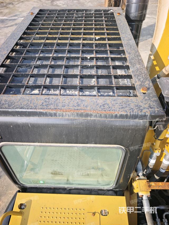 駕駛室頂部（整機(jī)外觀）