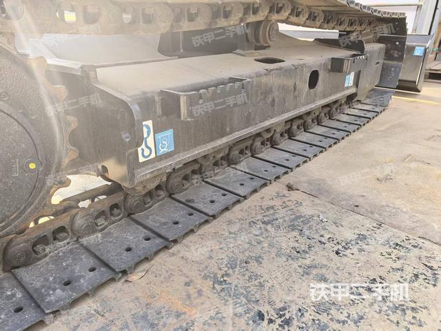 单侧履带整体（整机外观）