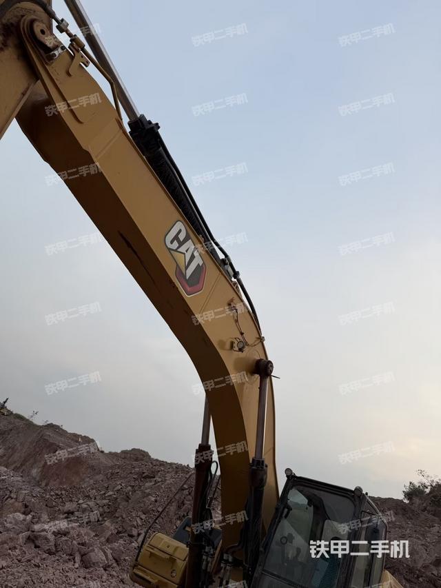 大臂整體?右側（工作和回轉裝置）