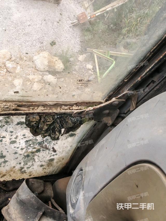 右側(cè)玻璃角標(biāo)（駕駛室部分）