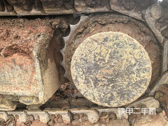 右驅(qū)動(dòng)輪（行走機(jī)構(gòu)）