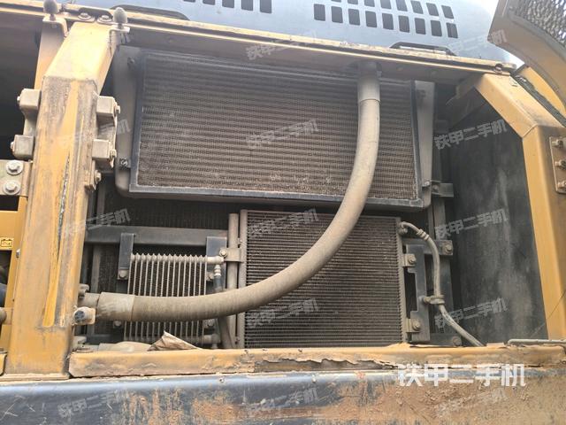 散熱器正面（大件艙室）