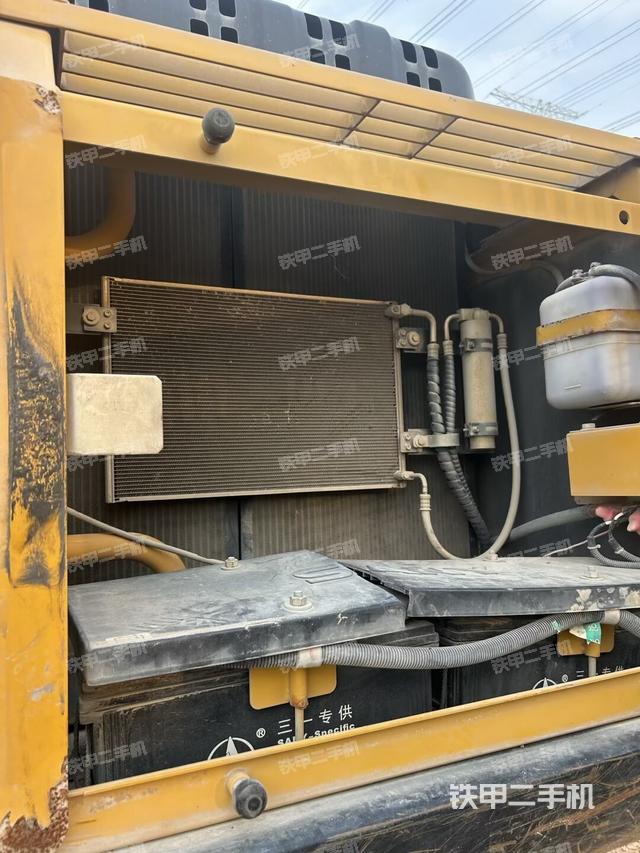 散熱器正面（大件艙室）