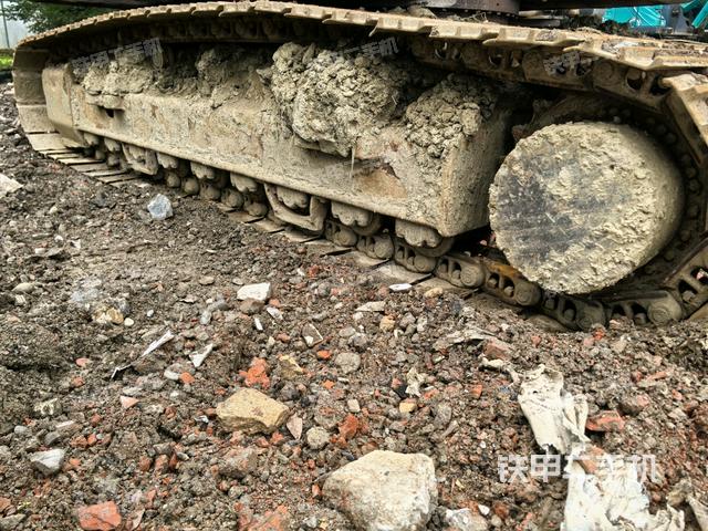 右侧行走马达盖板（行走机构）