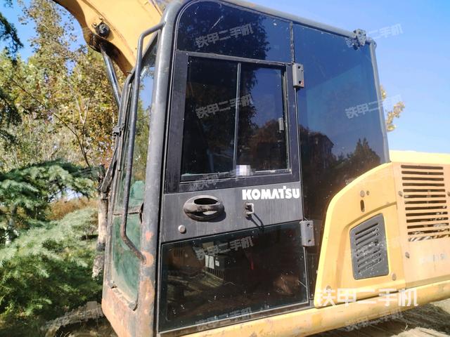 駕駛室整體（整機外觀）