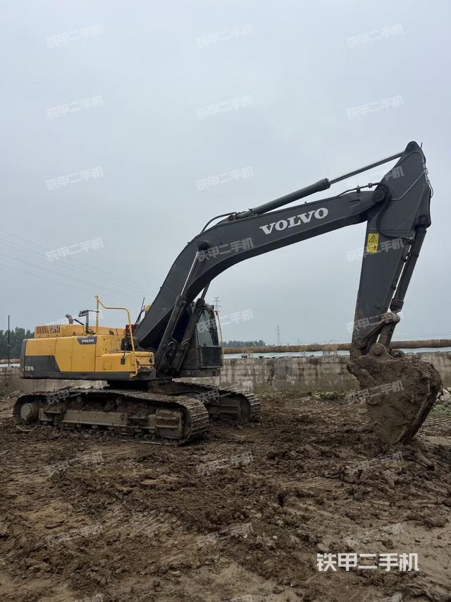 整机右后45°（整机外观）