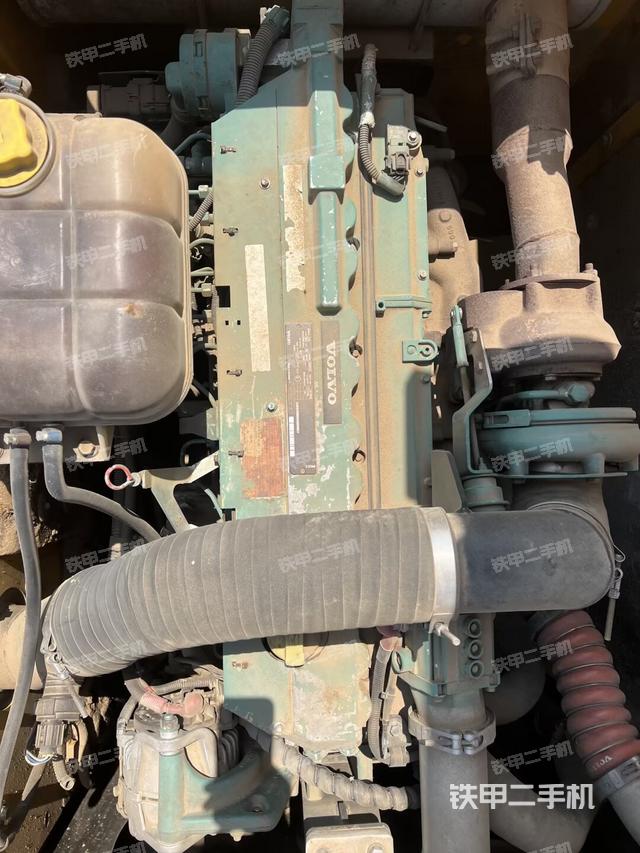 发动机整体俯视（整机外观）