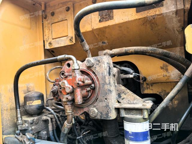 液压泵斜45 左（大件舱室）