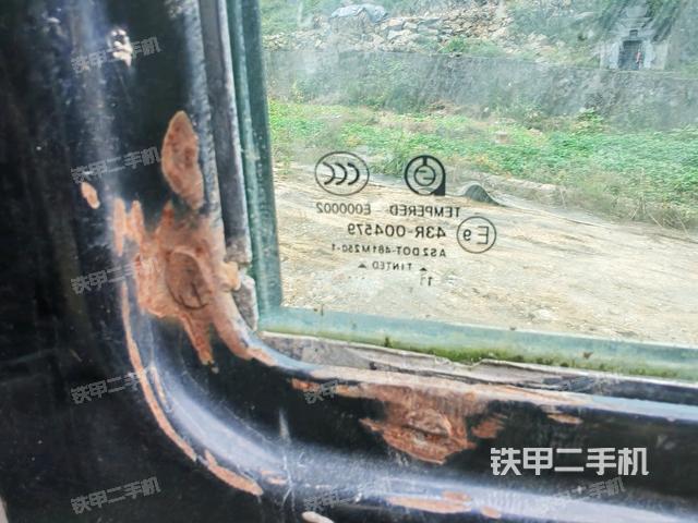 座椅后部（駕駛室部分）