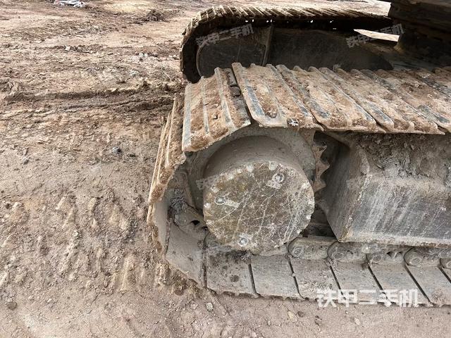 右側(cè)履帶整體（行走機(jī)構(gòu)）