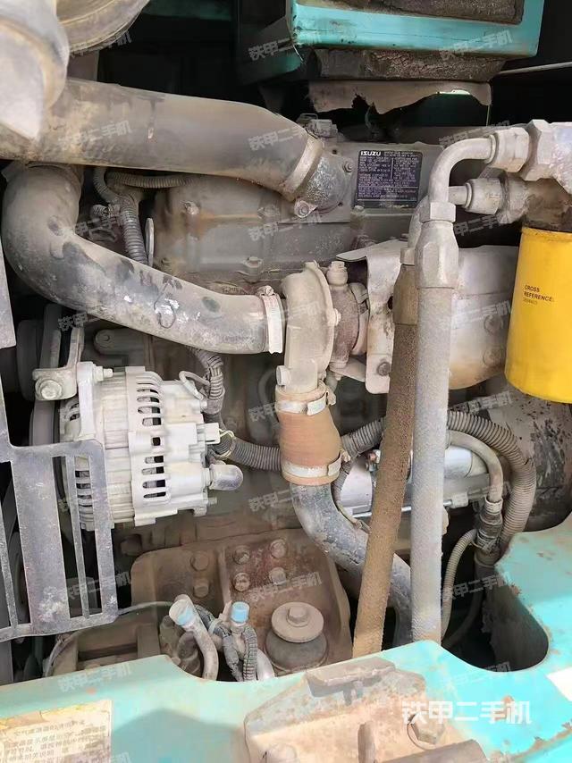 發(fā)動(dòng)機(jī)整體俯視（整機(jī)外觀）