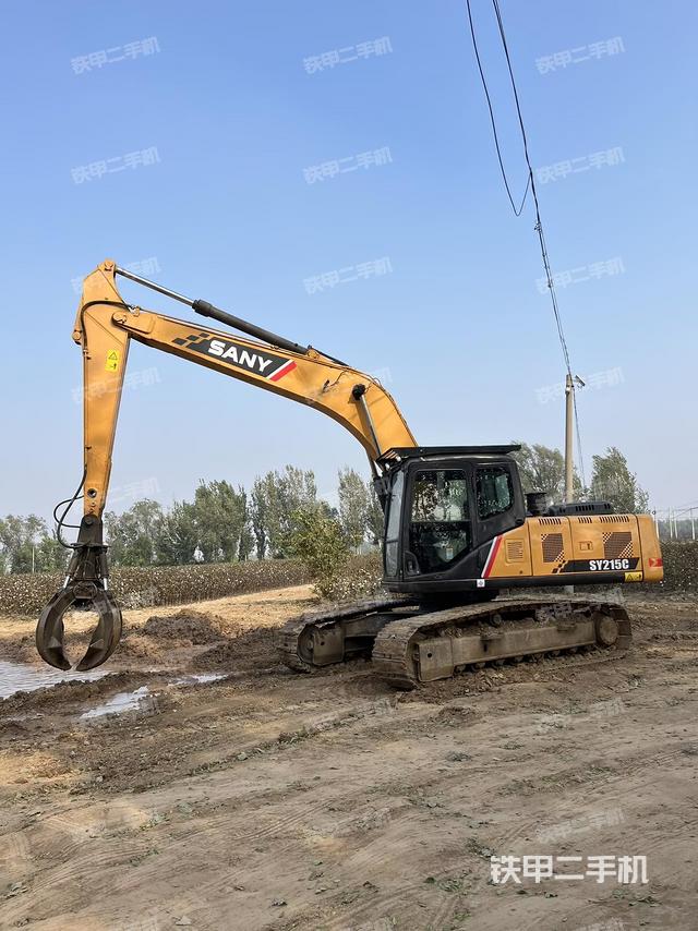 三一重工SY215C挖掘机