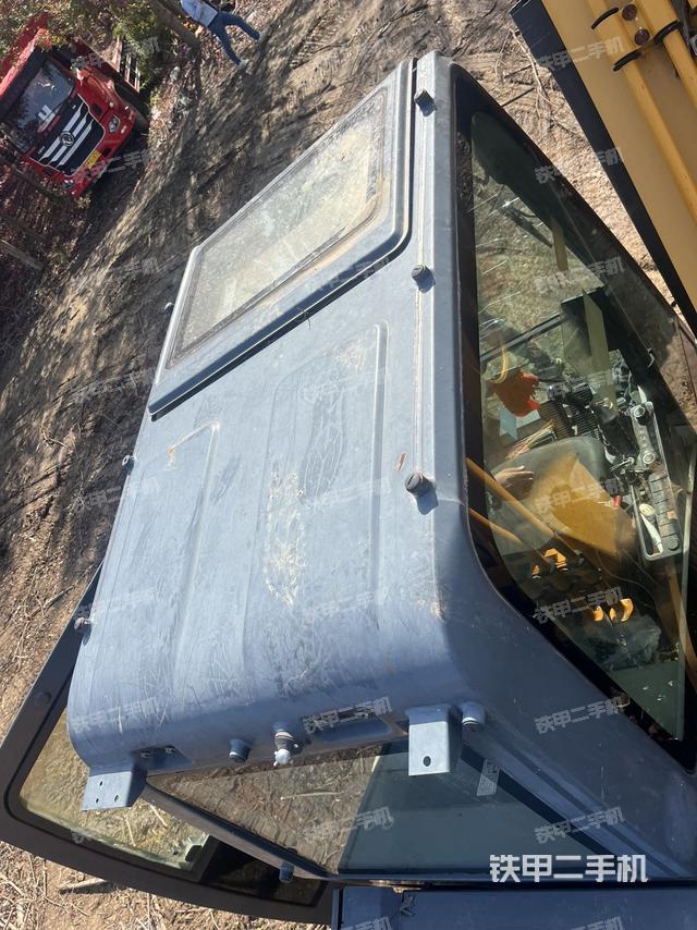 驾驶室顶部俯视（上车部件）