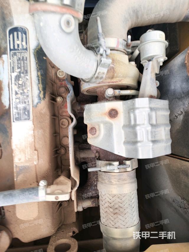 气门室盖螺丝特写（上车部件）