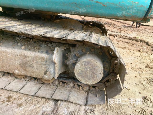 右驅(qū)動(dòng)輪（行走機(jī)構(gòu)）