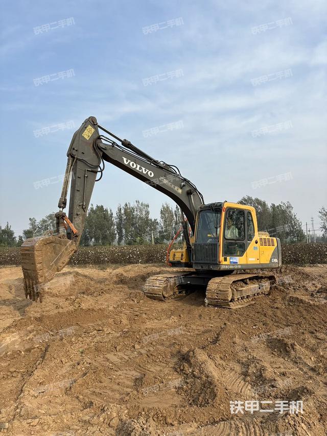 駕駛室整體（整機(jī)外觀）