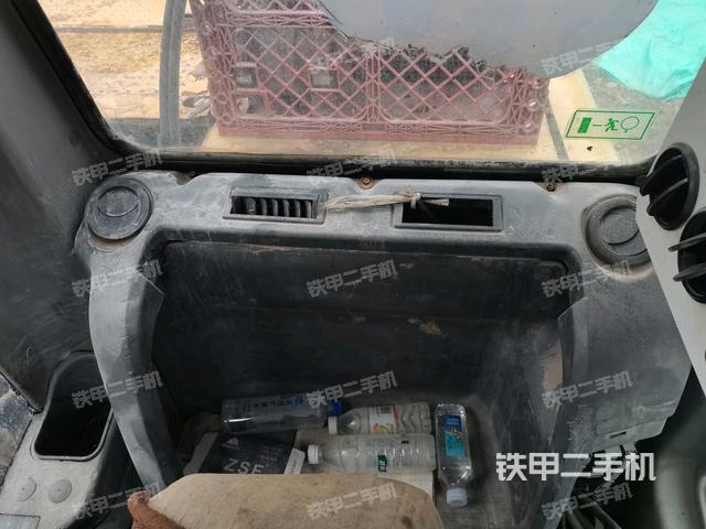 座椅后部（驾驶室部分）