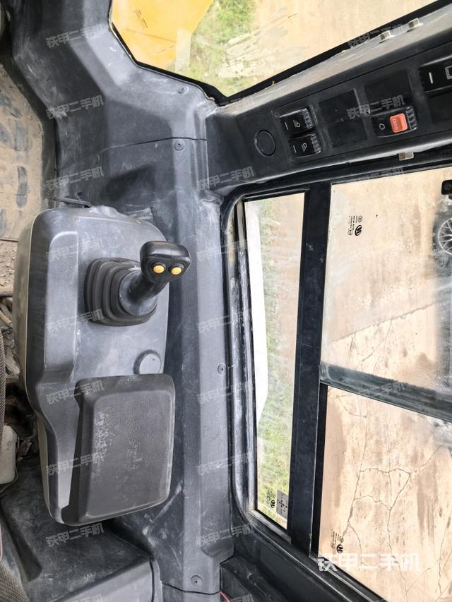 儀表盤（駕駛室部分）