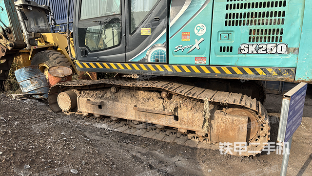 单侧履带整体（整机外观）