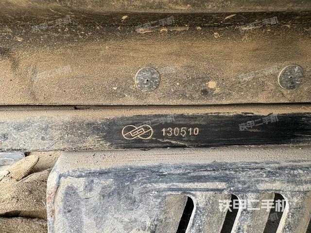 駕駛室左前45度（駕駛室部分）