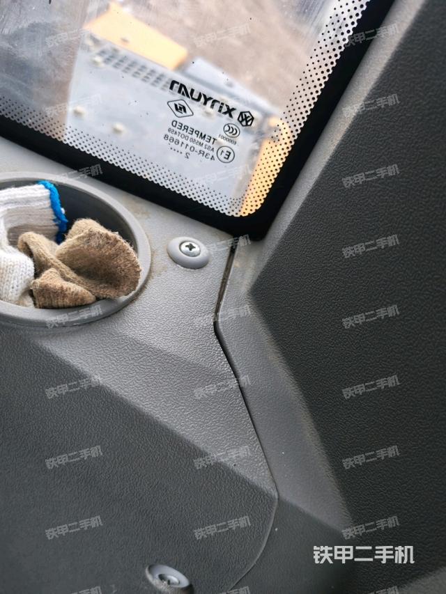 后窗玻璃角標(biāo)（駕駛室部分）