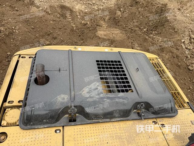 駕駛室頂部（整機(jī)外觀）