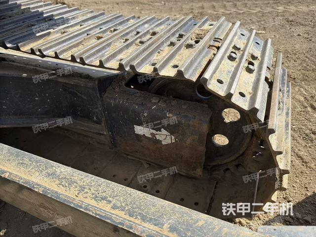 单侧履带整体（整机外观）