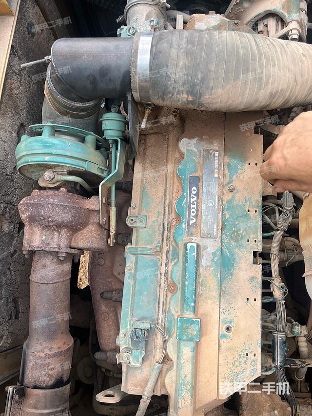 發(fā)動機整體俯視（整機外觀）