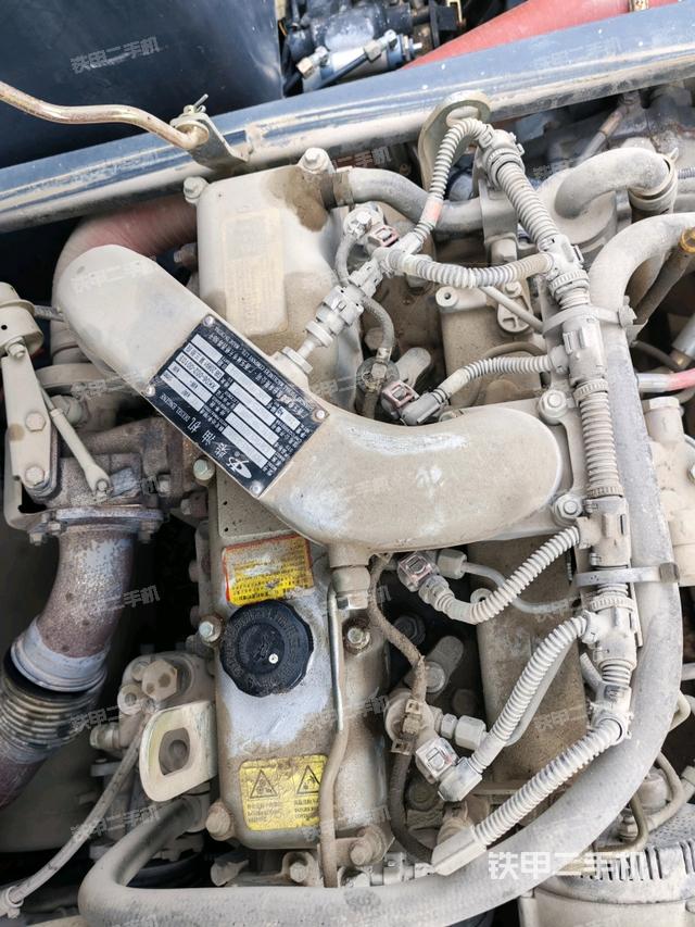 發(fā)動(dòng)機(jī)室（上車部件）