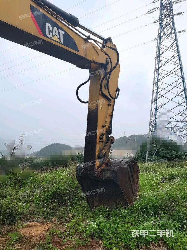 小臂整体右前（工作和回转装置）