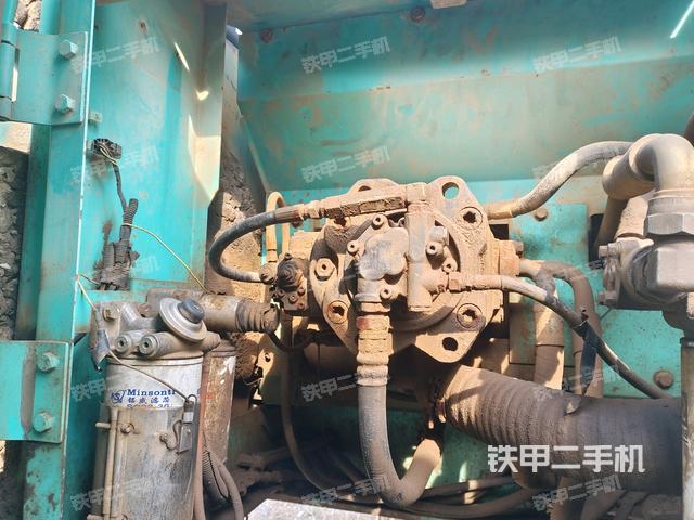 液压泵斜45 左（大件舱室）