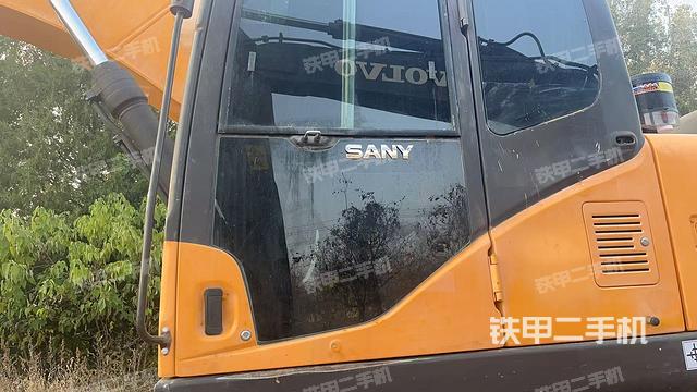 驾驶室整体（整机外观）