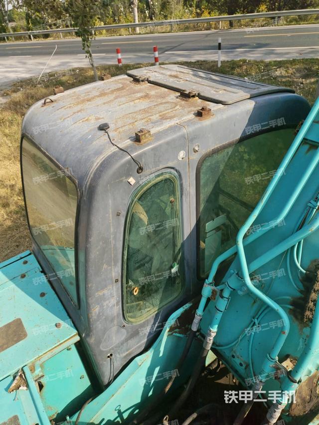 驾驶室顶部俯视（上车部件）