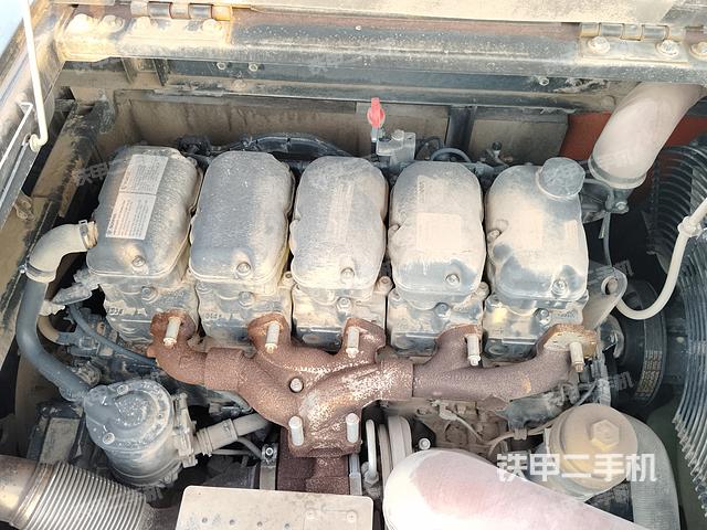 發(fā)動(dòng)機(jī)整體俯視（整機(jī)外觀）