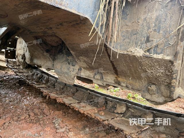 右驱动轮（行走机构）