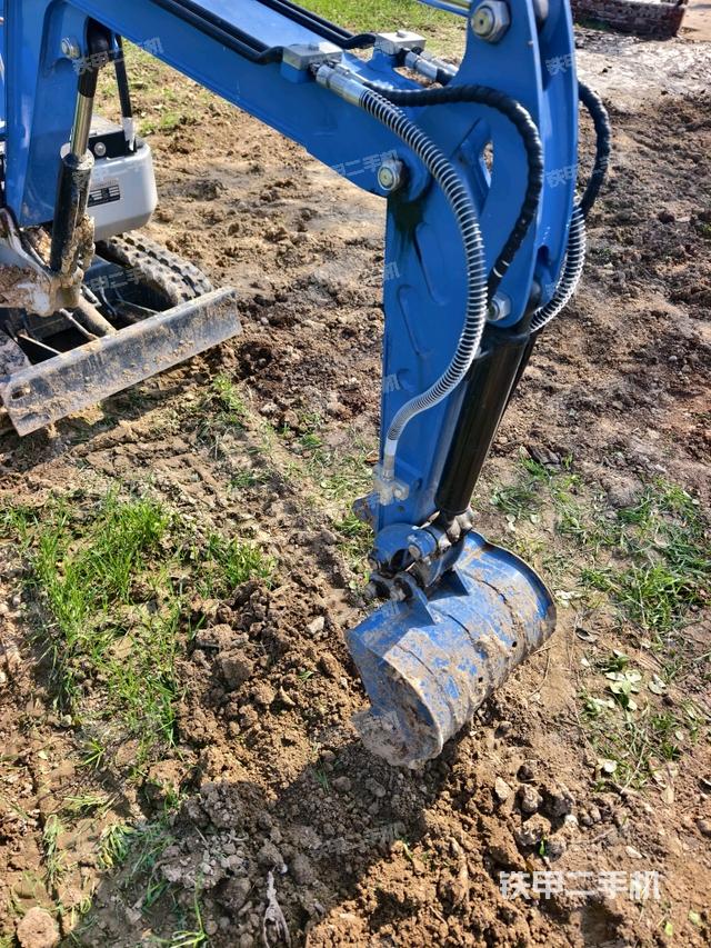 驾驶室整体（整机外观）