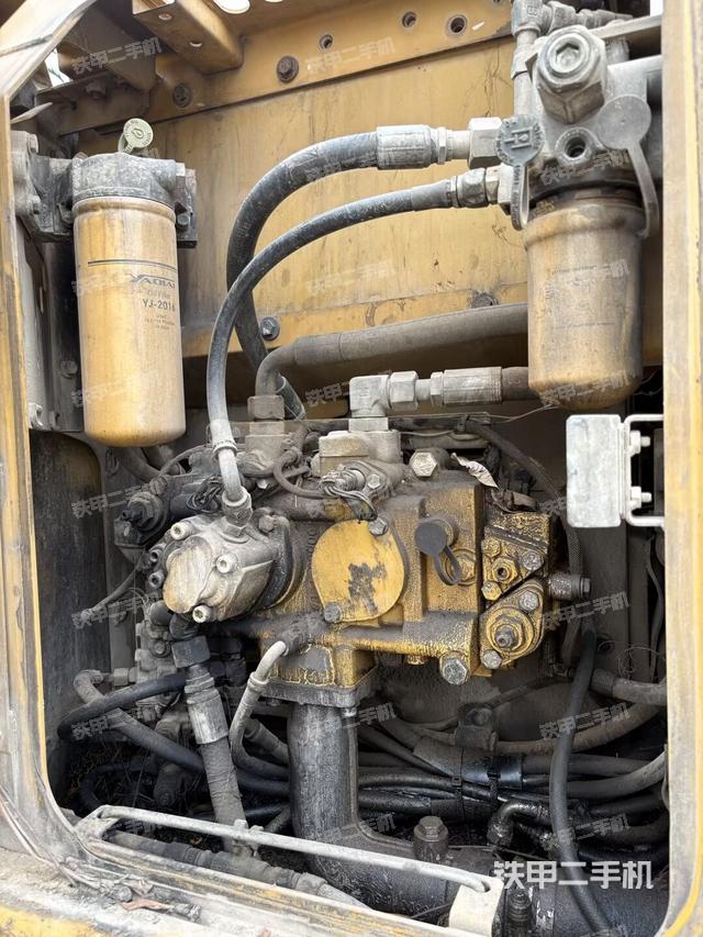 液壓泵室（大件艙室）