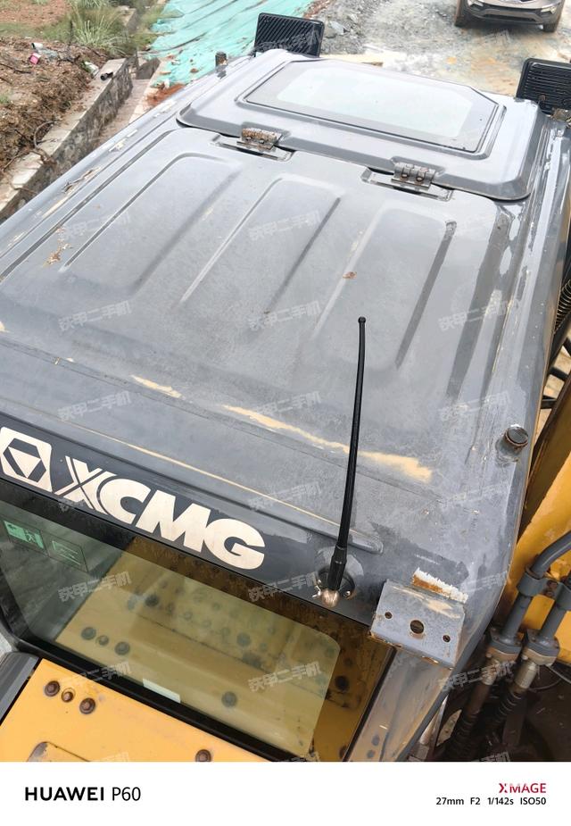 驾驶室顶部（整机外观）